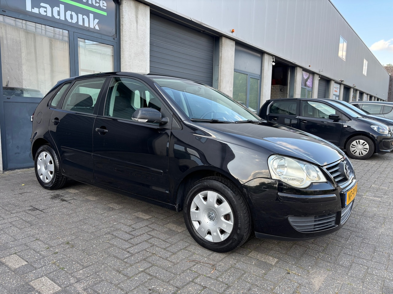 Volkswagen Polo - 1.2 Trendline 5drs|Airco|CARPLAY|Nieuwe APK - AutoWereld.nl