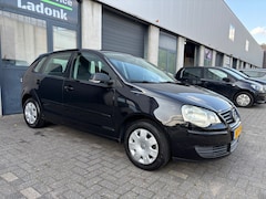 Volkswagen Polo - 1.2 Trendline 5drs|Airco|CARPLAY|Nieuwe APK