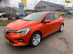 Renault Clio - 1.6 E-Tech Hybrid 140 Business Zen 15000 KM