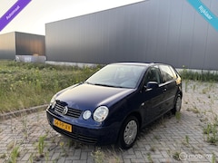Volkswagen Polo - 1.4 AUTOMAAT/ 5DRS/ AIRCO/ CRUISE CONTROL/ NETTE AUTO/ NETTE AUTO/ APPLE CARPLAY