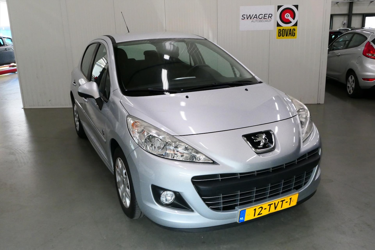 Peugeot 207 - 1.4 VTi 95pk 5D Urban Move(1ste eigenaar&Goed onderhouden) - AutoWereld.nl