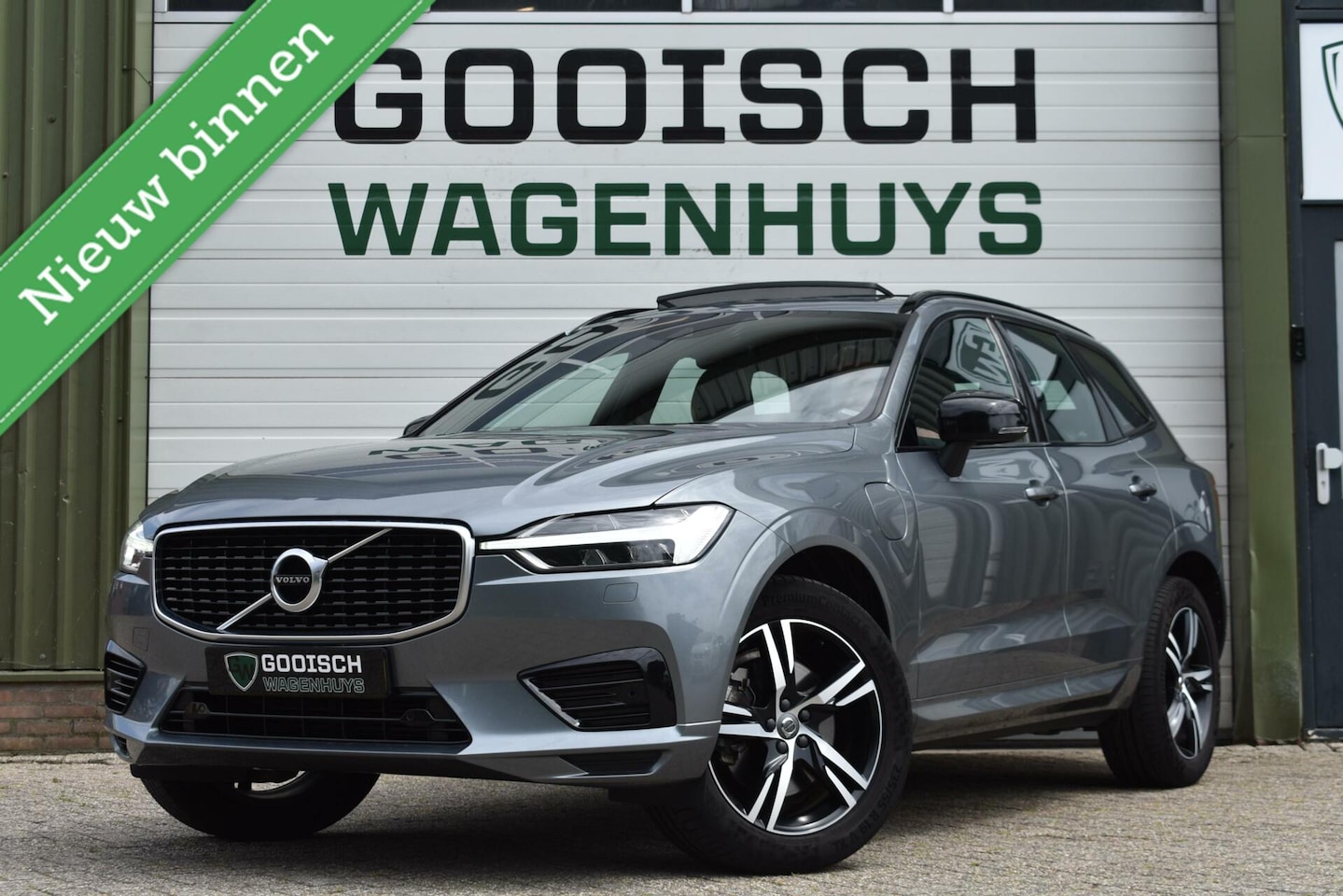 Volvo XC60 - 2.0 T8 Twin Engine AWD R-Design | Winterpakket | Trekhaak | Camera | - AutoWereld.nl