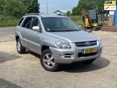 Kia Sportage - 2.0i met leer, airco, navi, rijdt goed, NAP