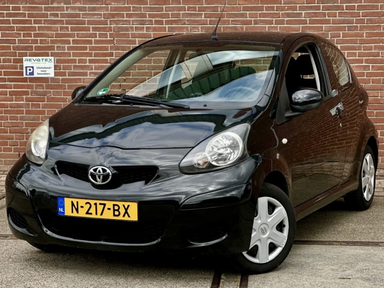 Toyota Aygo - 1.0-12V Access 1.0-12V Access - AutoWereld.nl