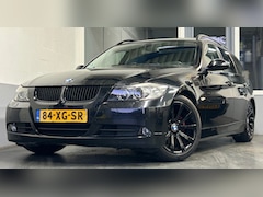 BMW 3-serie Touring - 320i High Executive|NAP|NweAPK|Panodak|Automaat|Stoelvw|