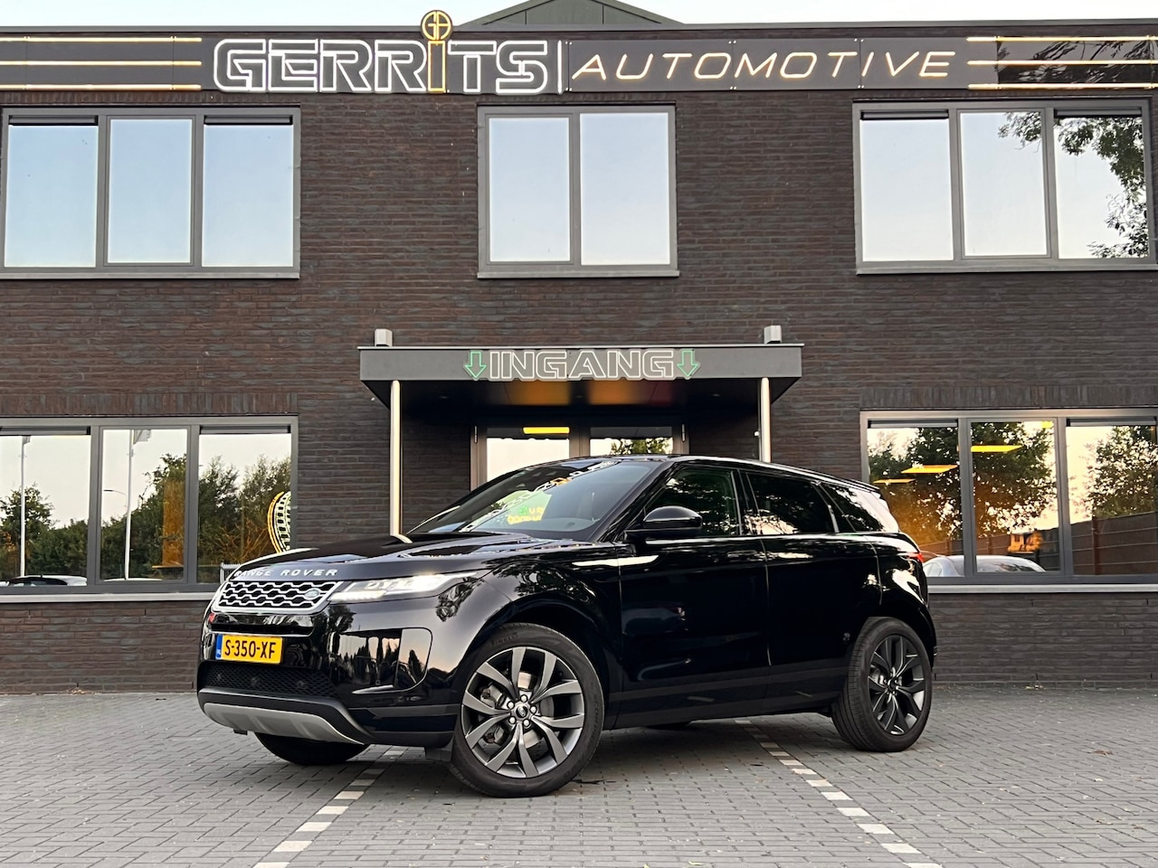 Land Rover Range Rover Evoque - 2.0 P200 AWD R-Dynamic Hello Edition 2.0 P200 AWD R-Dynamic Hello Edition - AutoWereld.nl