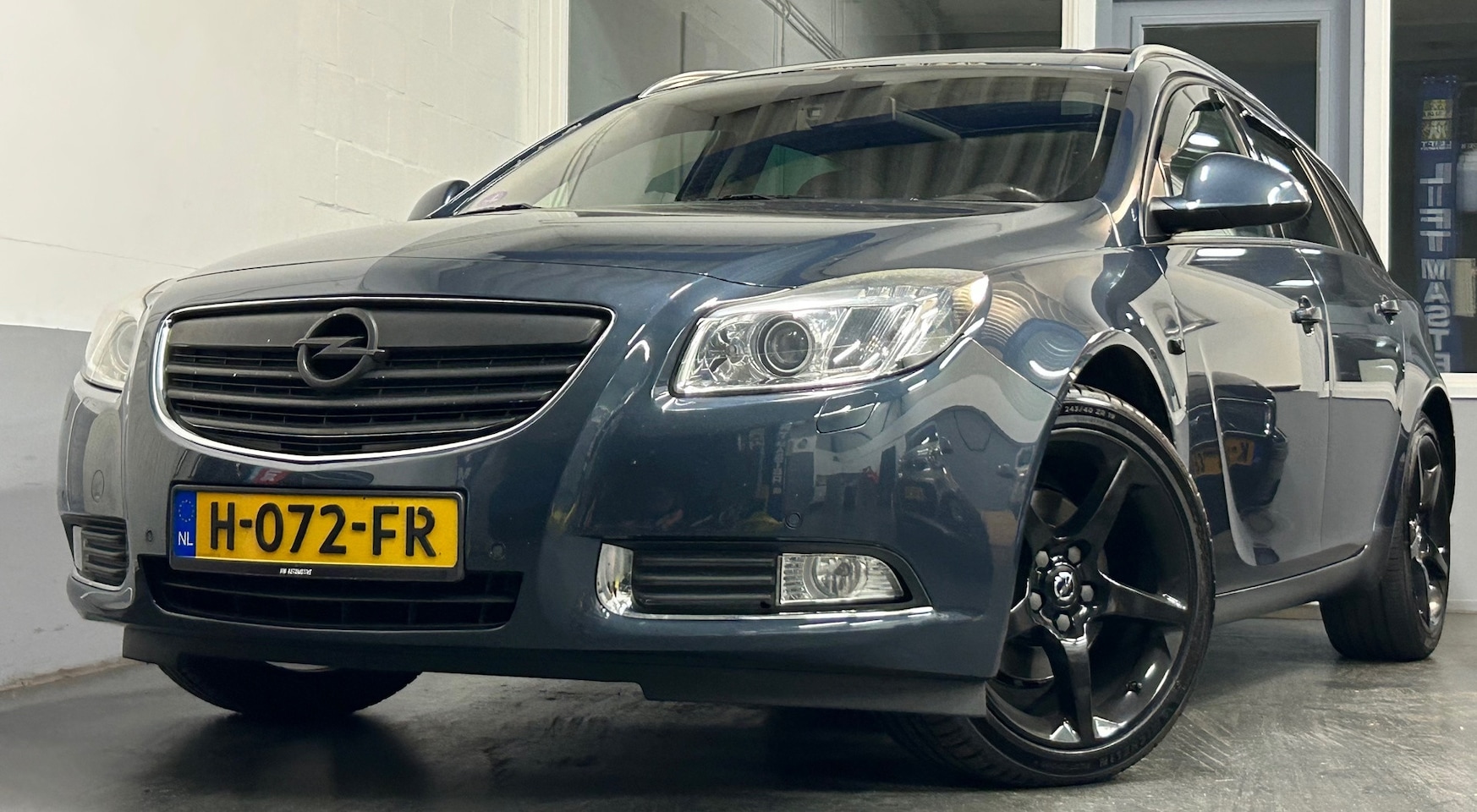 Opel Insignia Sports Tourer - 2.0 T Edition 4x4|APK01-26|280PK|Bluetooth|Panodak|Leder|OPCLook - AutoWereld.nl