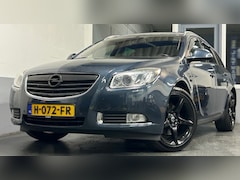 Opel Insignia Sports Tourer - 2.0 T Edition 4x4|APK01-26|280PK|Bluetooth|Panodak|Leder|OPCLook