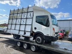 Nissan Cabstar E - 130.35 2.5L dCi |Glaswagen| Motor defect