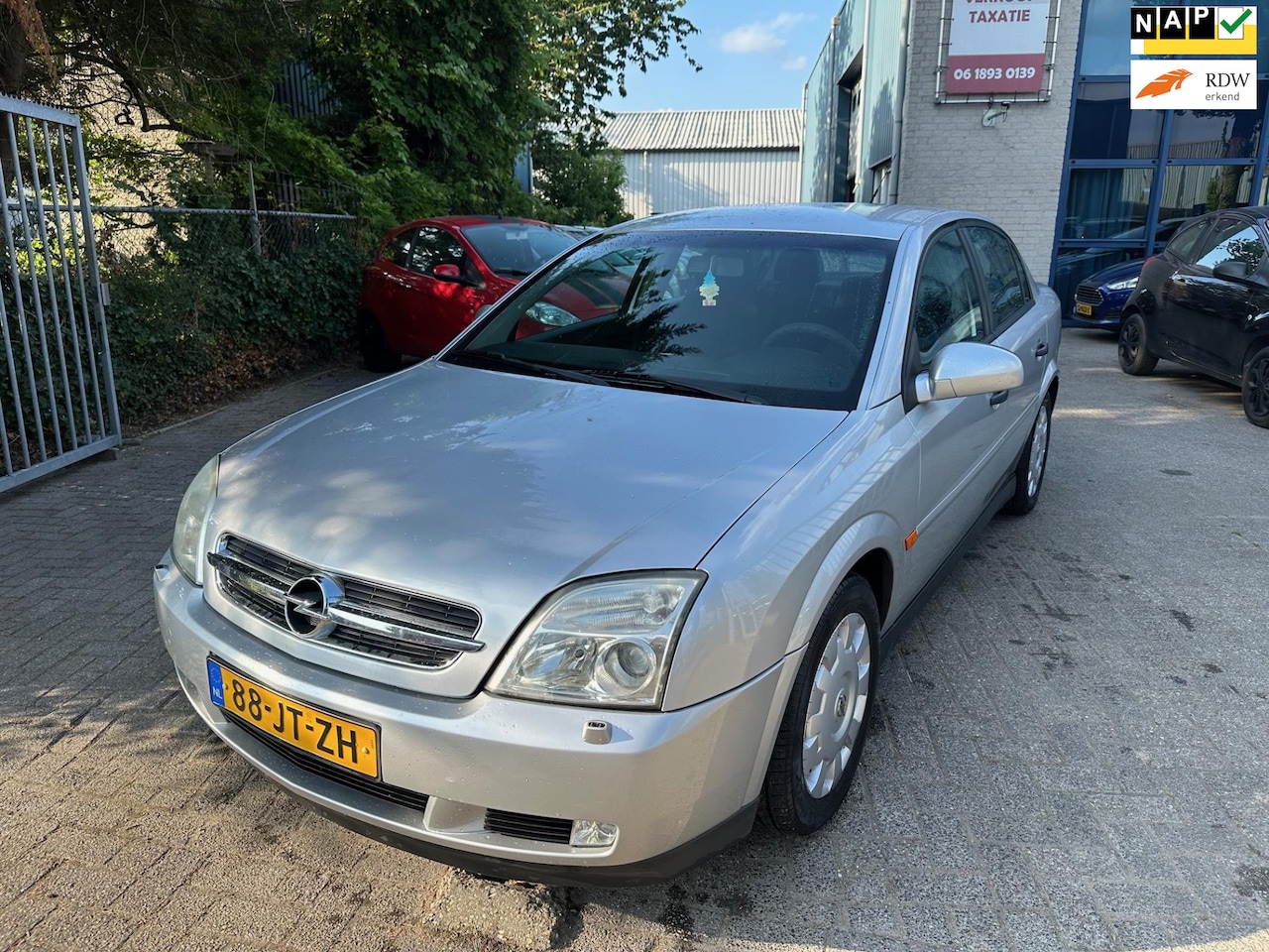 Opel Vectra - 1.8-16V Comfort 1.8-16V Comfort, Airco, Trekhaak, Apk 04/2026 - AutoWereld.nl