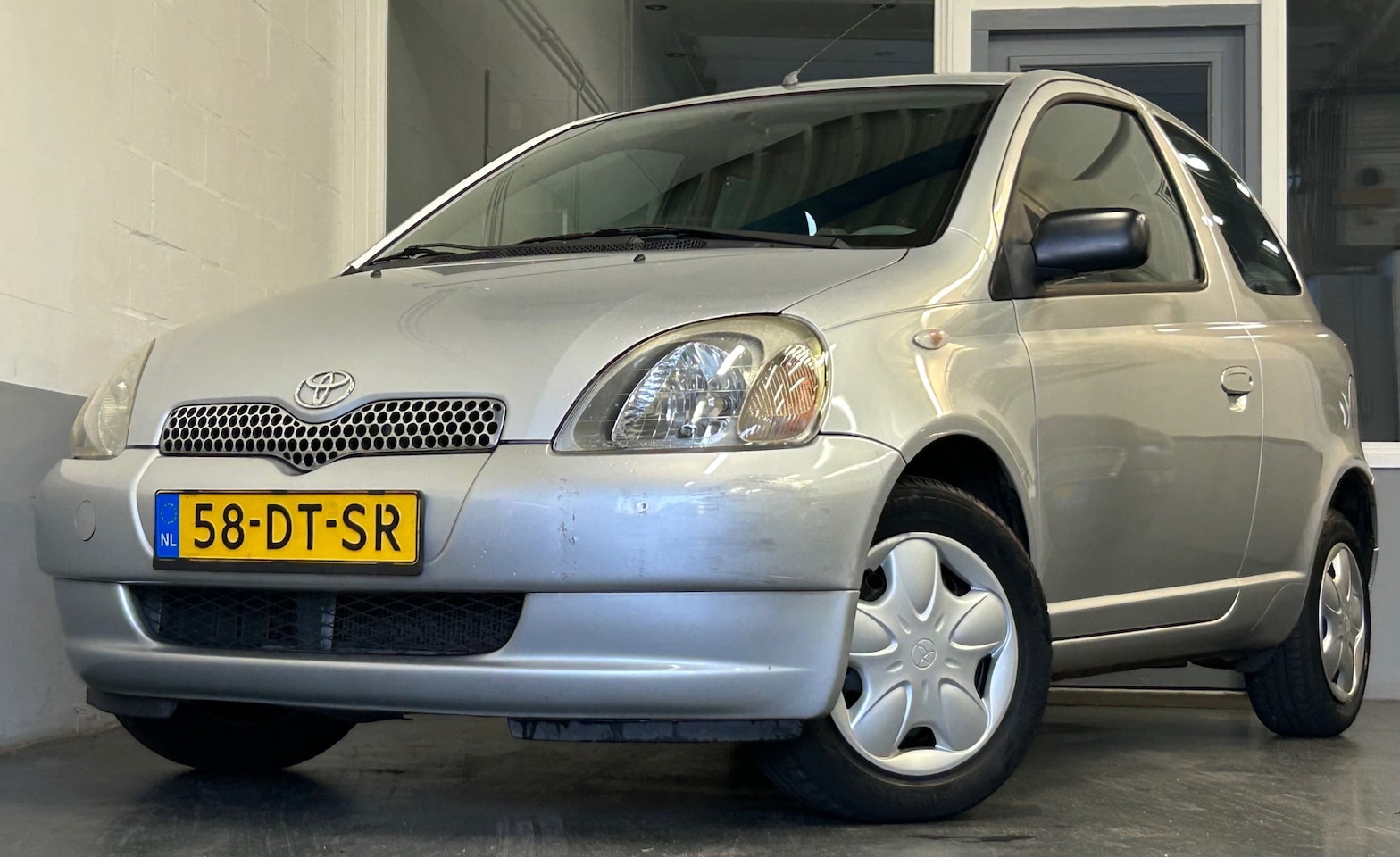 Toyota Yaris - 1.3-16V VVT-i Sol|NAP|APK12-25|Automaat|107DKM|3eEig| - AutoWereld.nl