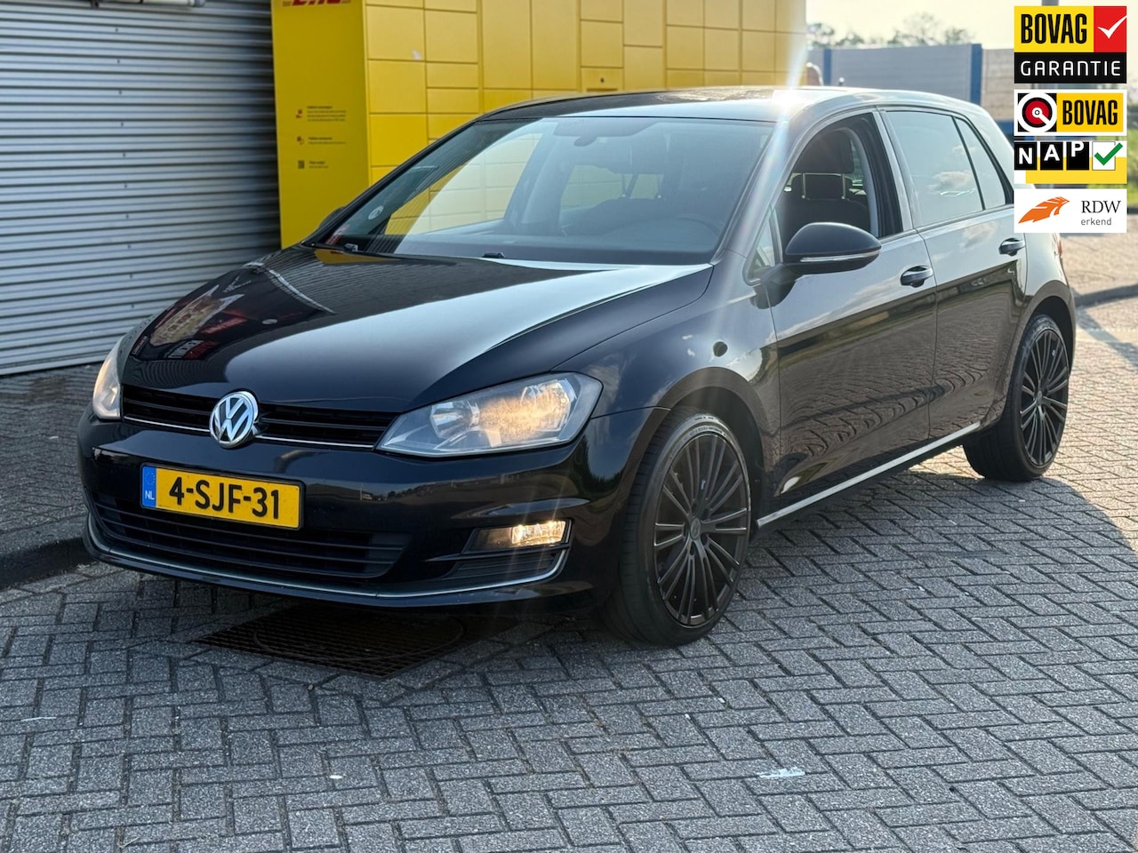 Volkswagen Golf - 1.2 TSI Highline Bj 2013 ECC Airco Navigatie Alcantara - AutoWereld.nl