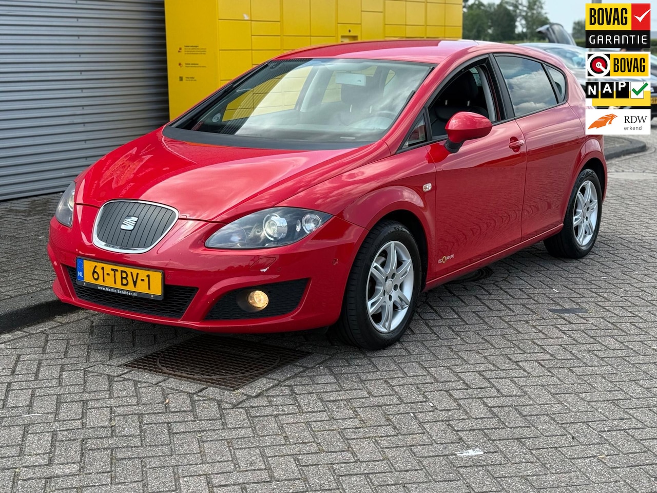 Seat Leon - 1.6 TDI Ecomotive Businessline COPA Leder ECC Airco Navi - AutoWereld.nl