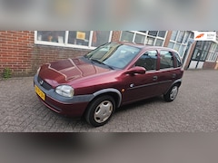 Opel Corsa - 1.2i-16V Onyx 5drs airco apk