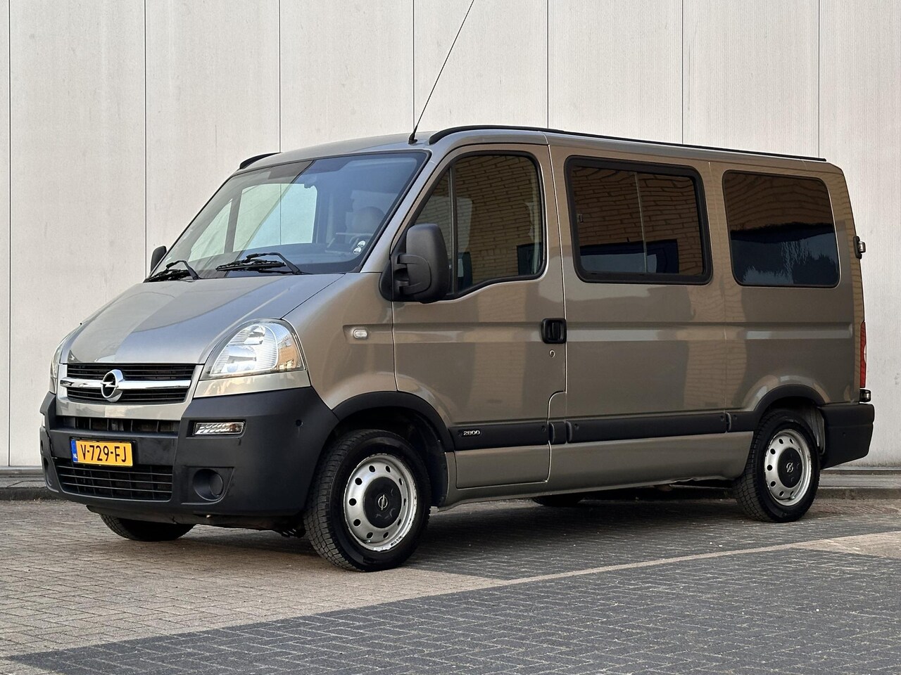 Opel Movano - 2.5 CDTI L1H1 DC l Rolstoelbus l Rolstoellift l - AutoWereld.nl