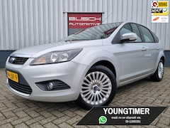 Ford Focus - 1.6 5 deurs Titanium | AUTOMAAT | TREKHAAK |