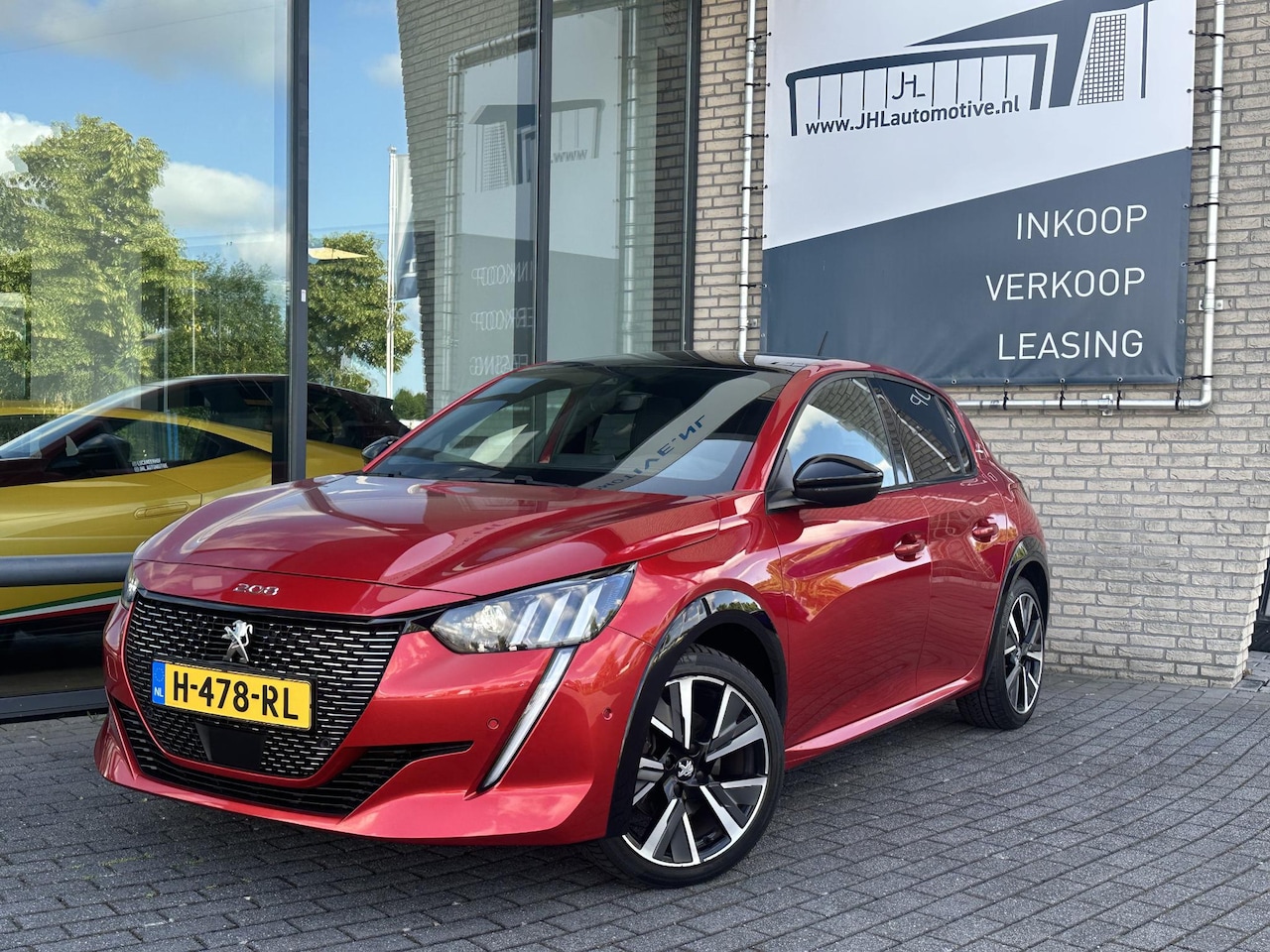 Peugeot 208 - 1.2 PureTech GT-Line*ACC*PANO*CARPLAY*ECC*CAM*LED* - AutoWereld.nl