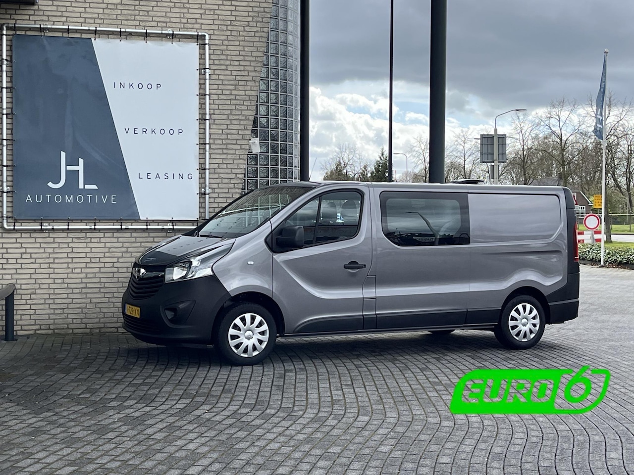 Opel Vivaro - 1.6 CDTI L2H1 DC Edition*NAVI*CRUISE*HAAK*A/C*TEL* - AutoWereld.nl