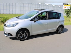 Renault Scénic - 1.2 TCe Bose met Elektrisch glazen panorama-dak