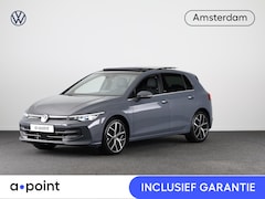 Volkswagen Golf - 1.5 eTSI Style 50 edition 150 pk Automaat (DSG) | Navigatie | Panoramadak | Elektr. trekha