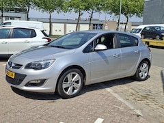 Opel Astra - 1.4 Edition 5-Drs MOTORPROBLEEM