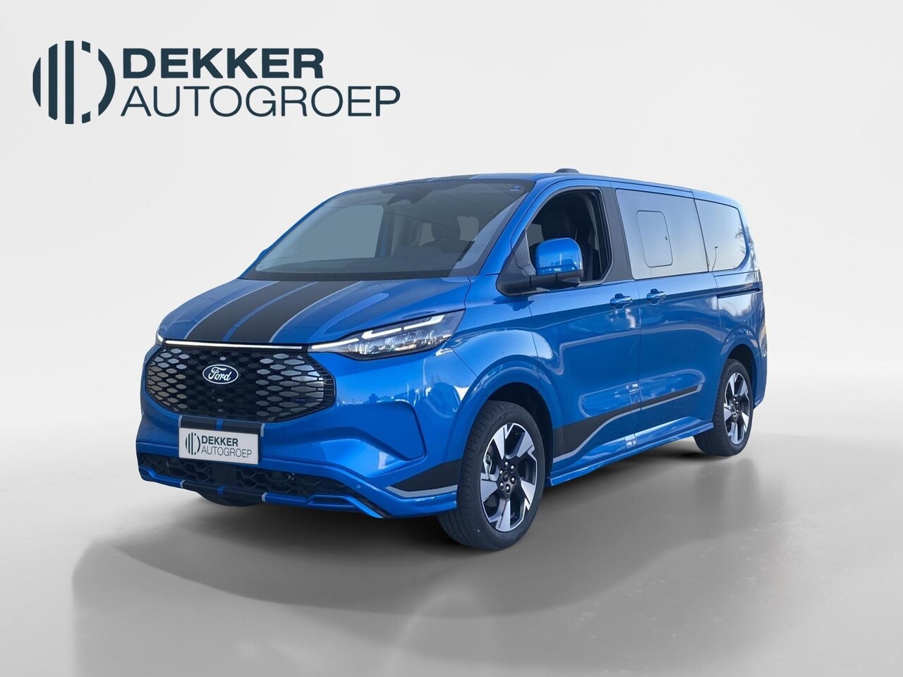 Ford E-Tourneo Custom - 65kW 218pk Sport 8- 340 L1H1 Sport - AutoWereld.nl
