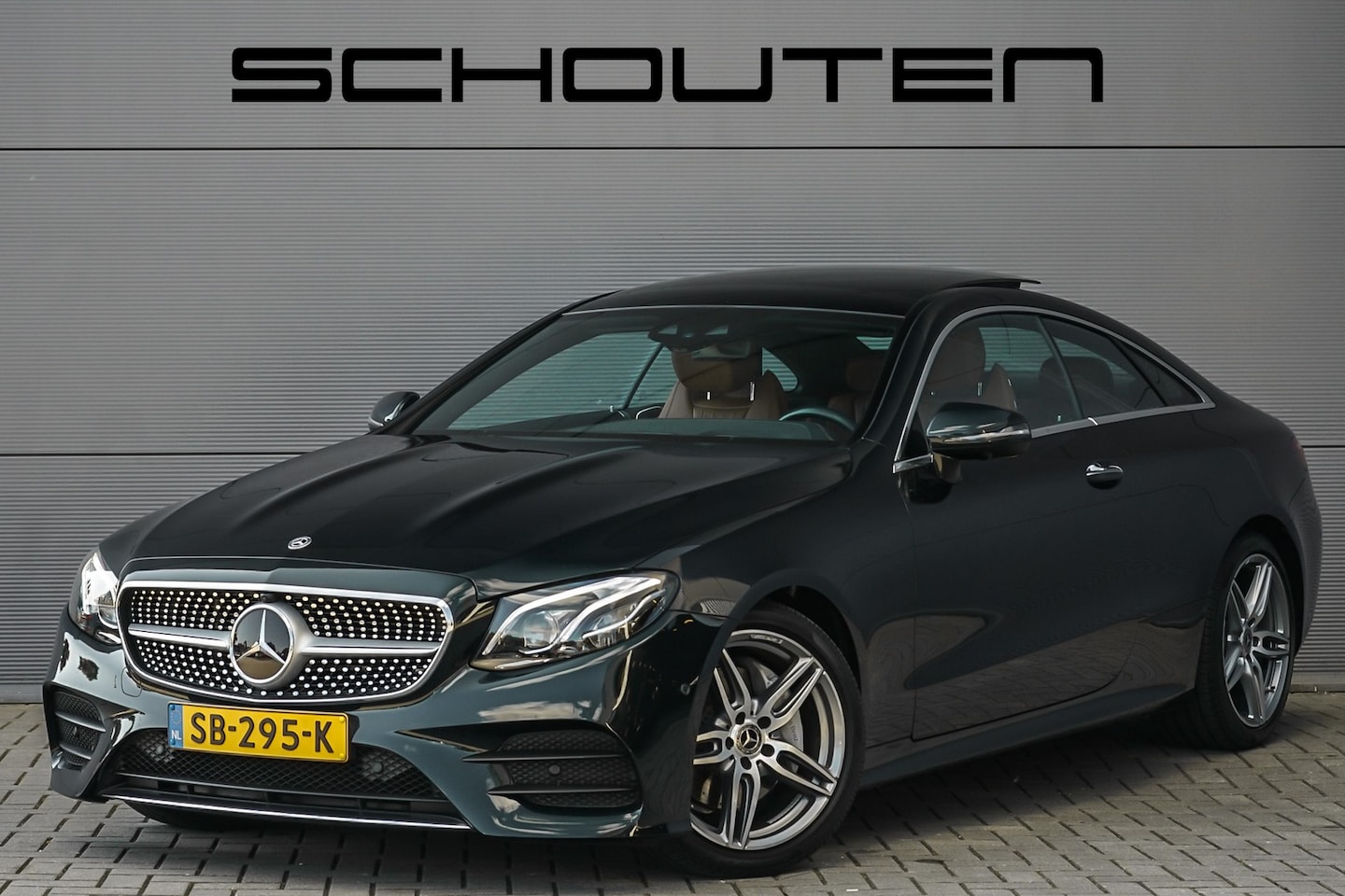 Mercedes-Benz E-klasse Coupé - 200 Premium Plus AMG Pano Burmester Distronic - AutoWereld.nl