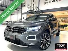 Volkswagen T-Roc - 1.5 TSI Sport/ CarPlay/ 19''LMV/ Virtual Dashboard