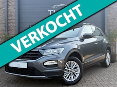 Volkswagen T-Roc - 1.5 TSI Style Navi, Carplay, Adaptive Cruise, Parkeersens voor en achter