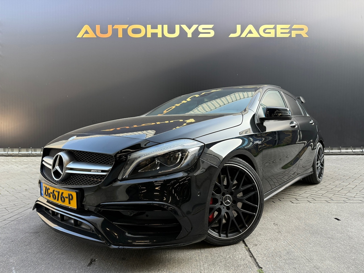 Mercedes-Benz A-klasse - AMG 45 4MATIC|Pano|Schaalstoelen|H&K - AutoWereld.nl