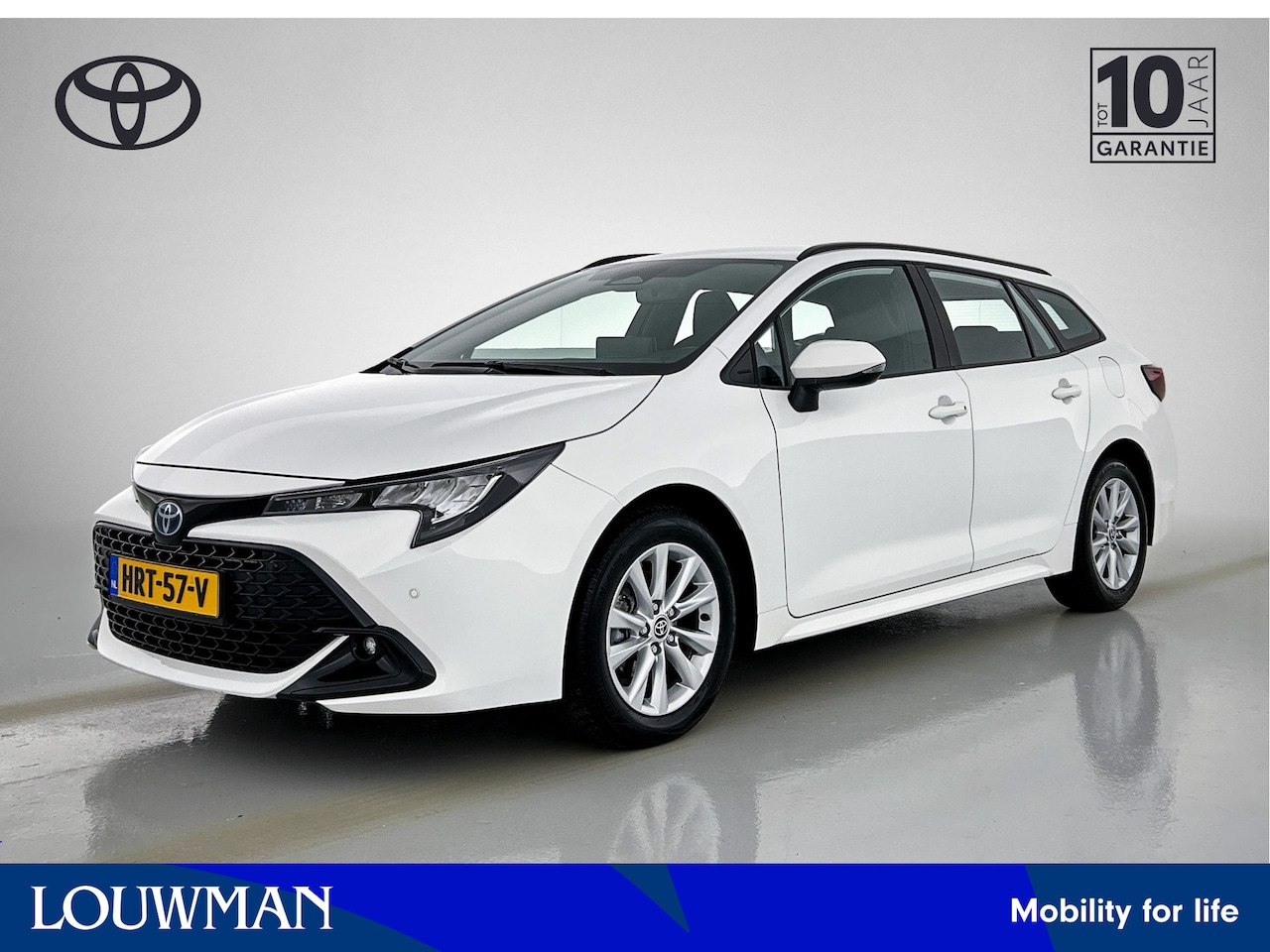 Toyota Corolla Touring Sports - Hybrid 140 Dynamic | Stoelverwarming | Navigatie | Parkeersensoren voor en achter | Faceli - AutoWereld.nl