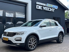Volkswagen T-Roc - 1.5 TSI 150pk Sport Carplay/Trekhaak
