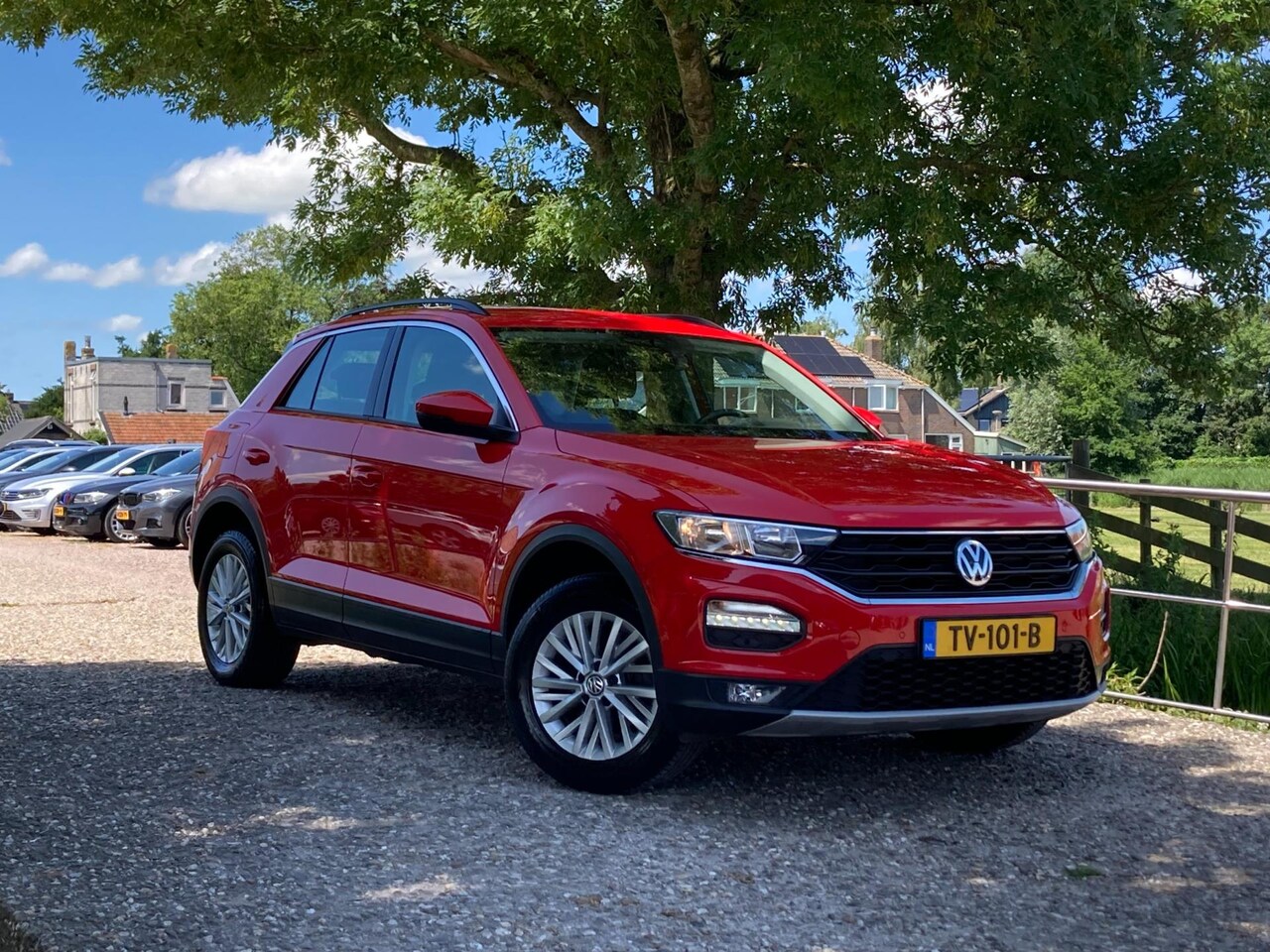 Volkswagen T-Roc - 1.0 TSI Style | Carplay + PDC + Airco + ACC nu €11.975,- incl. BTW - AutoWereld.nl