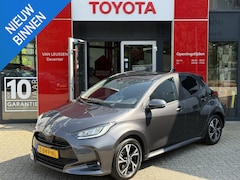 Toyota Yaris - 1.5 Hybrid 115 First Edition KEYLESS NAVI NL-AUTO DIGITAAL-SCHERM APPLE/ANDROID PRIVACY-GL