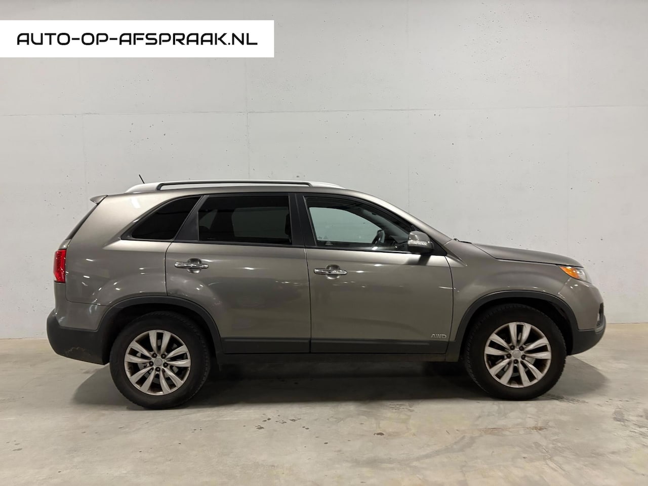 Kia Sorento - 2.2 CRDi X-ecutive 4WD Navi Clima 4x4 Cruise C. APK - AutoWereld.nl