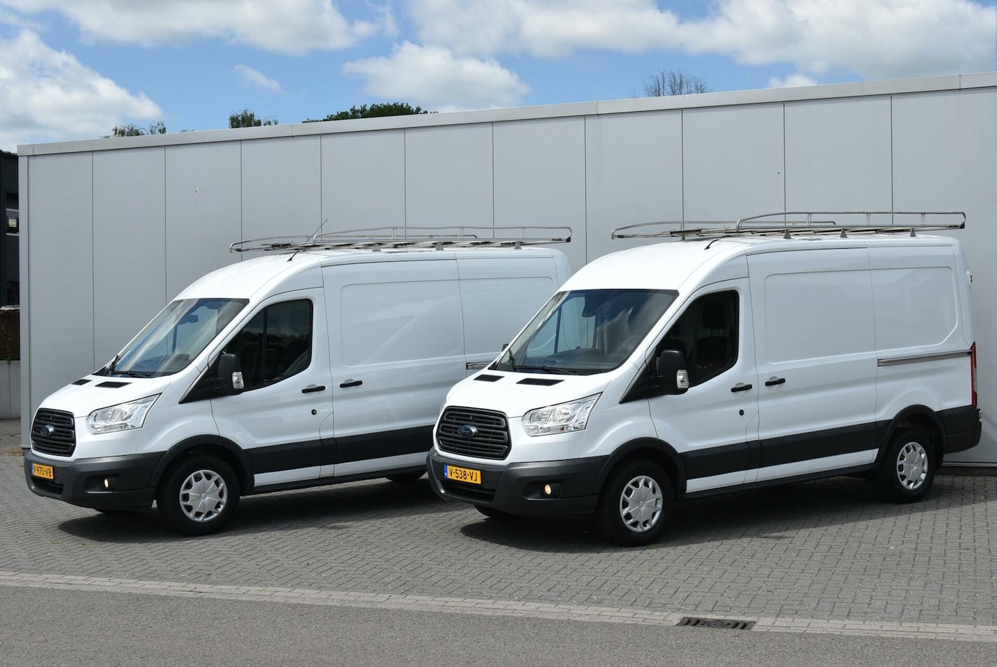 Ford Transit - 2.0 TDCI 170pk L2H2 Camera 2x Schuifdeur Cruise - AutoWereld.nl