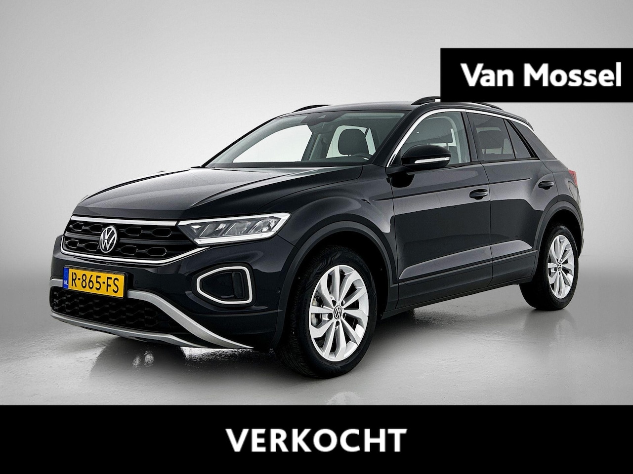Volkswagen T-Roc - 1.0 TSI Life | 115 PK | Digital Cockpit PRO | Parkeersensoren | Park Assist | Airco | Navi - AutoWereld.nl
