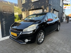 Peugeot 208 - 1.2 e-VTi Roland Garros - Pano - Leer