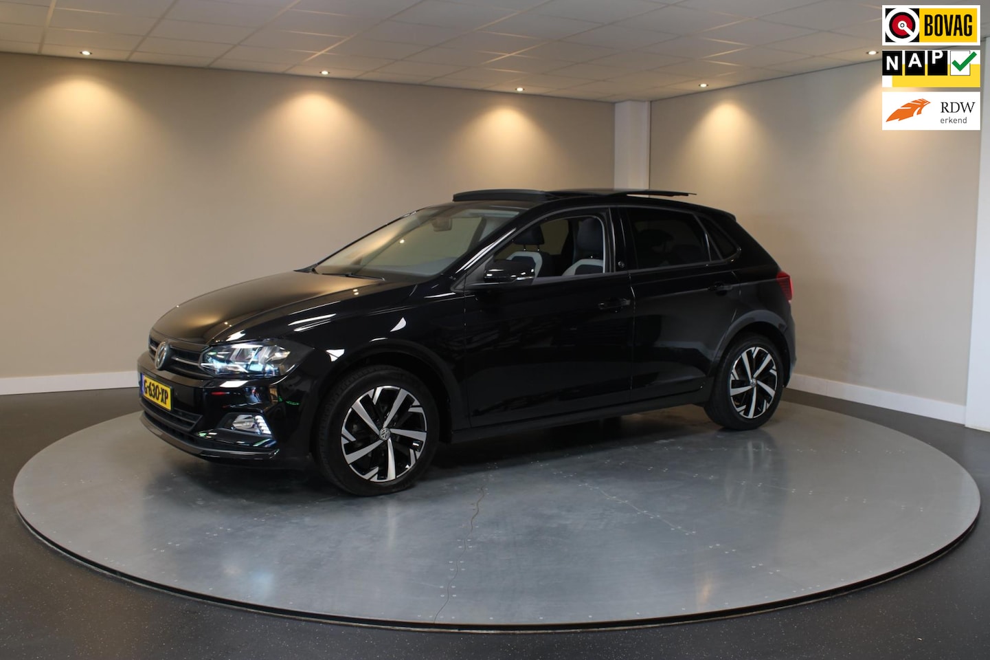 Volkswagen Polo - 1.0 TSI Beats *1ste eigenaar/Dealer OH* Pano|Carplay|Adapt.Cruise - AutoWereld.nl