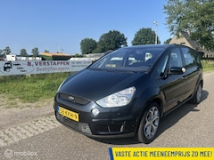 Ford S-Max - 2.0 Titanium 5p. MOTORSCHADE