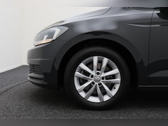 Volkswagen Touran - 1.4 TSI Connected Series 7p