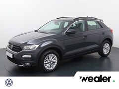 Volkswagen T-Roc - 1.5 TSI Style | 150 PK | Trekhaak | Navigatiesysteem | Adaptive cruise control |