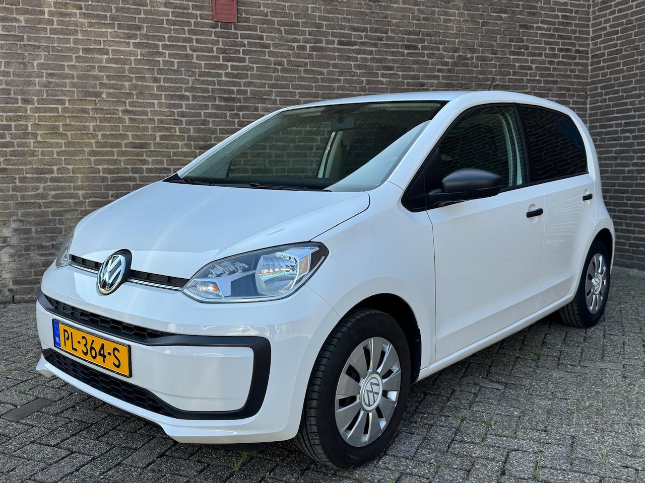 Volkswagen Up! - 1.0 BMT up! 5-Drs Airco, Dealer Onderh. NAP - AutoWereld.nl