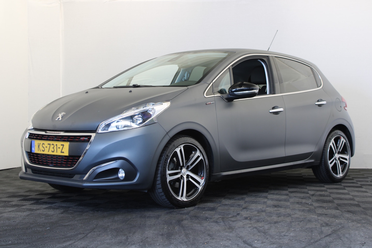 Peugeot 208 - 1.2 PureTech GT-line |Camera|Navi| - AutoWereld.nl