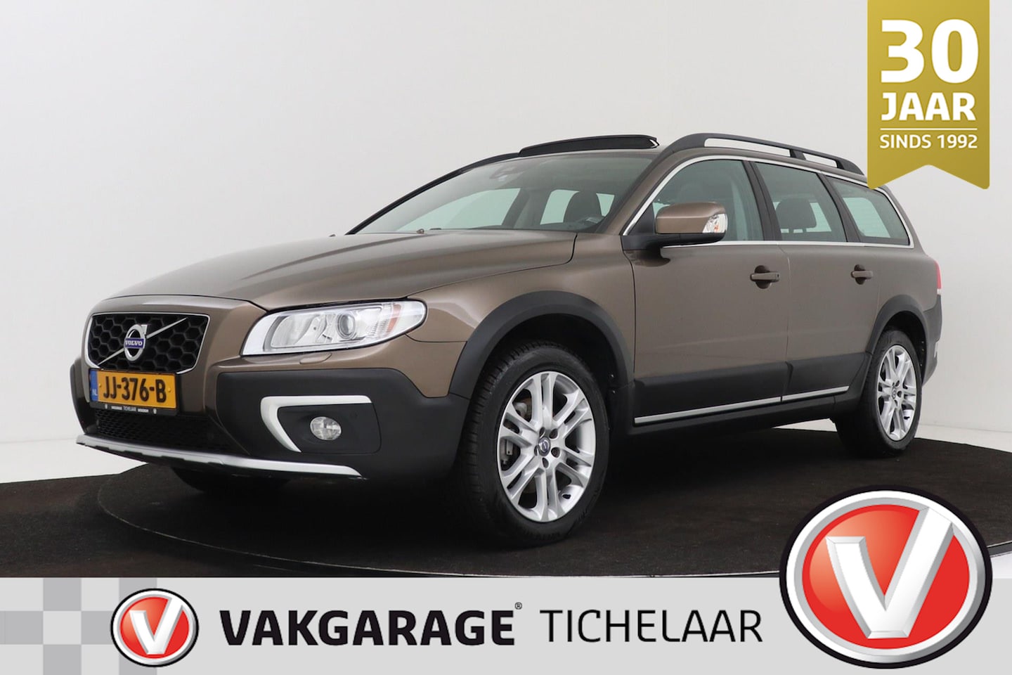 Volvo XC70 - 2.0 D4 FWD Polar+ | Trekhaak | Schuif-/Kanteldak | Org NL | Navigatie | 180 PK | Elek. Sto - AutoWereld.nl