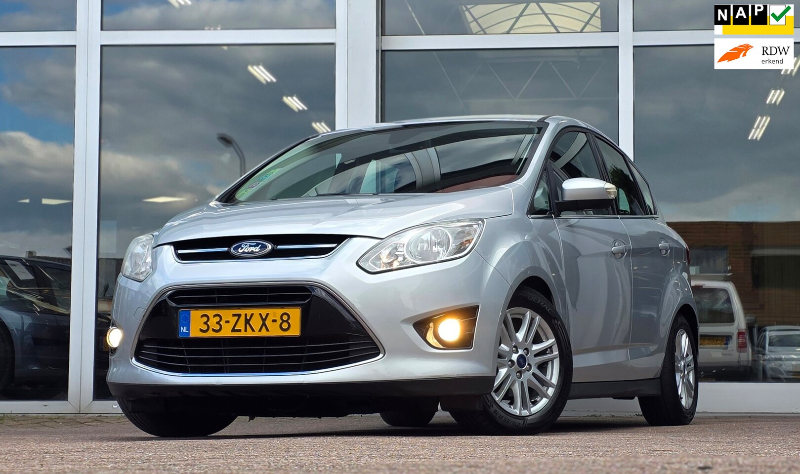 Ford C-Max - 1.0 Titanium Trekhaak 2e Eigenaar Clima Mooi! - AutoWereld.nl