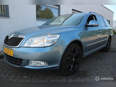 Skoda Octavia Combi - 1.2 TSI Ambition AIRCO/TREKHAAK/LMV