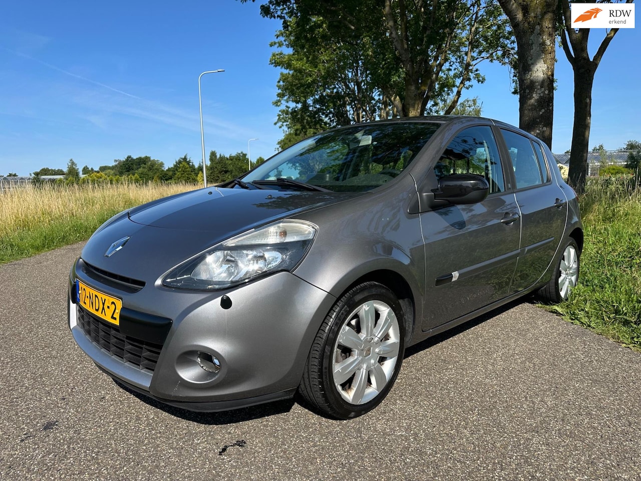 Renault Clio - 1.6 20th Anniversary|clima ijskoud|nap - AutoWereld.nl