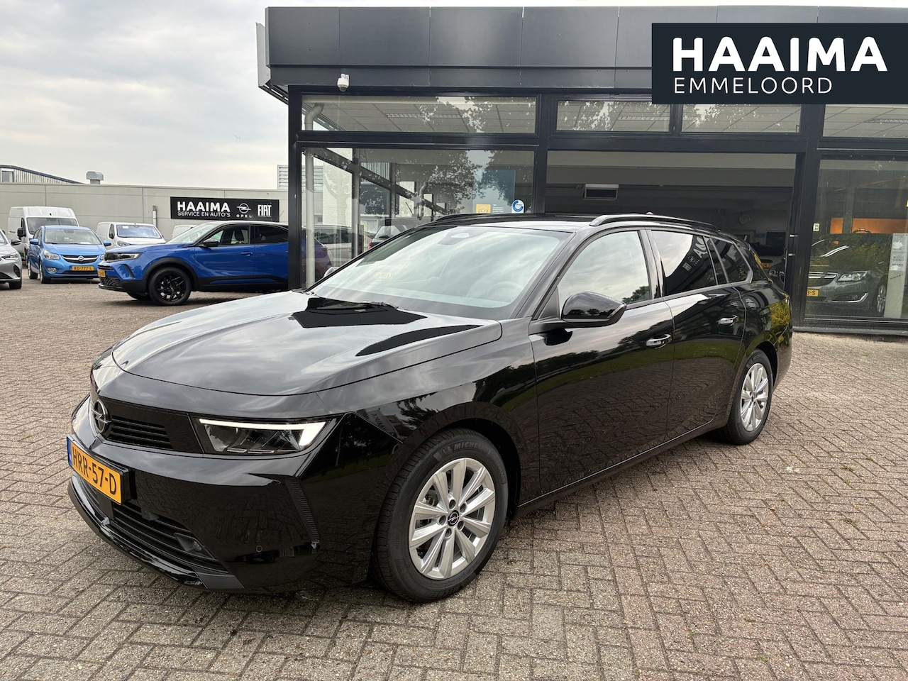 Opel Astra Sports Tourer - 1.2 Turbo 130Pk Business Edition | Climate Control | Navigatie | Winterpakket | Camera | P - AutoWereld.nl
