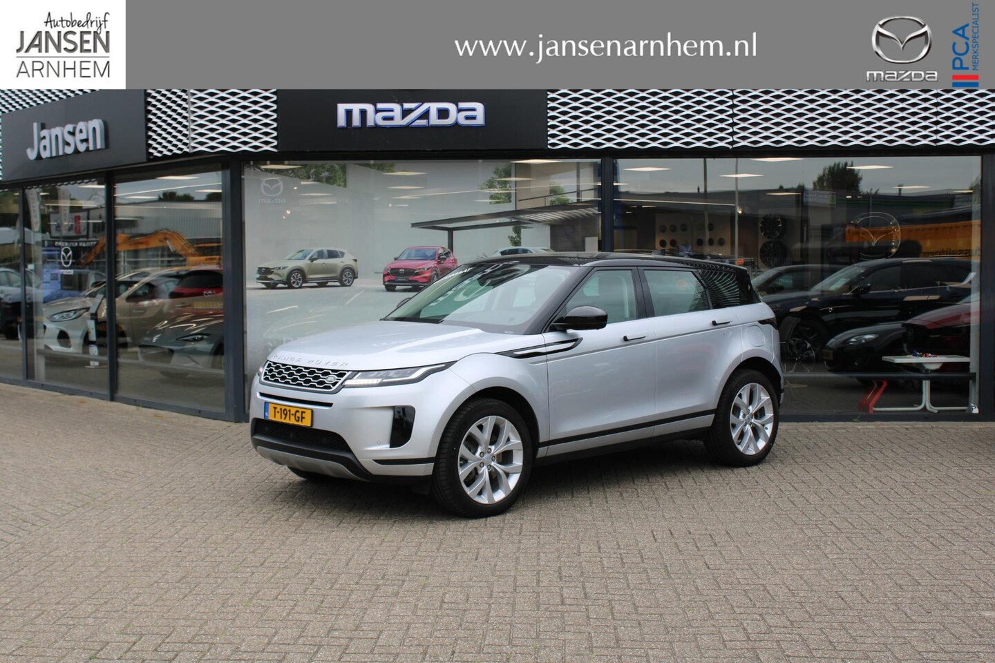 Land Rover Range Rover Evoque - 1.5 P300e AWD HSE , Automaat, Trekhaak, Leder, Clima, Navi, Stoelverwarming, Stuurverwarmi - AutoWereld.nl